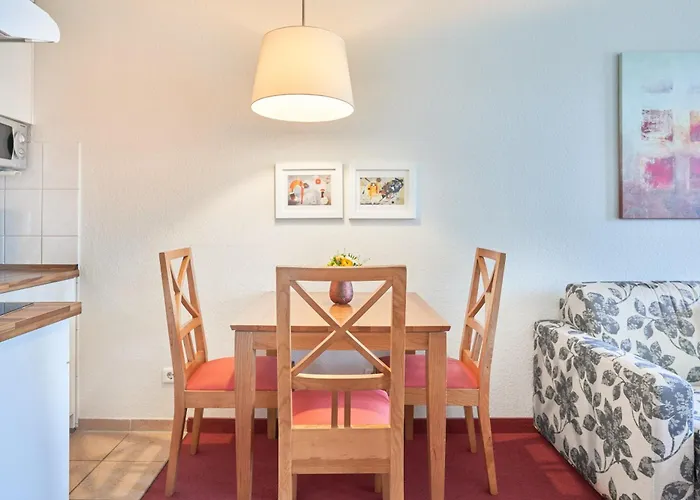 Apartment 340, Seepark *